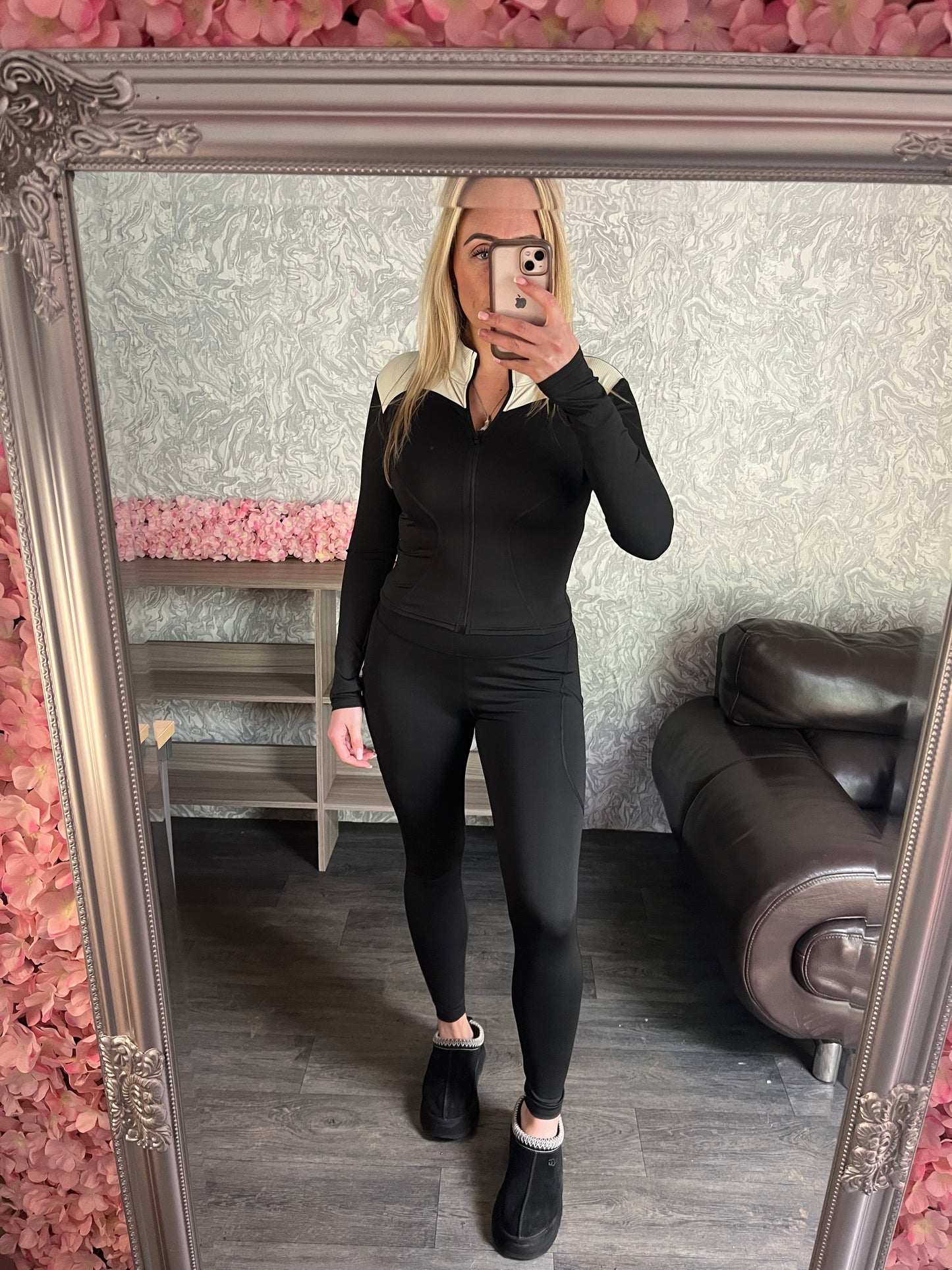 Black & White Gym Set